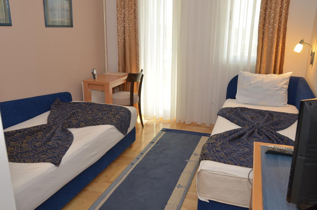 Hotel Dragovic Смедереве Номер фото